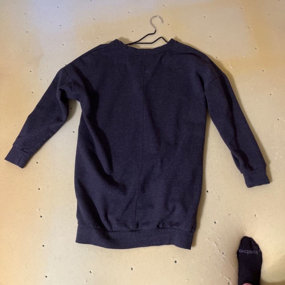 Sweatshirt - Picture 2 of 3